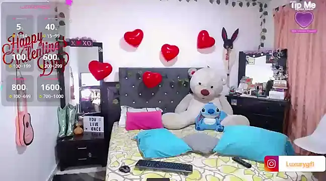 Pocahontaslovex online show from 14, 2, 2025