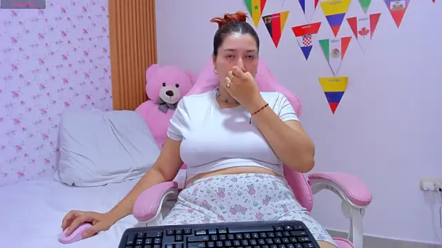 Soyqueen online show from 9, 7, 2026