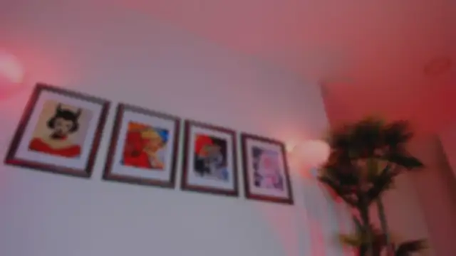 Taylor  foxxx online show from 24, 9, 2025