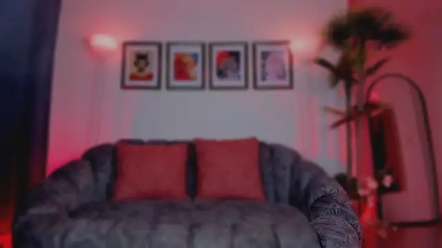 Taylor  foxxx online show from 26, 9, 2025