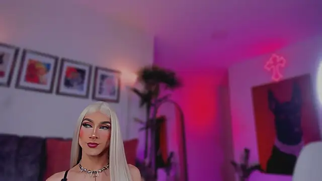 Taylor  foxxx online show from 20, 11, 2025