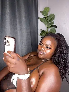 Honeycoco0211 online show from 3, 10, 2025