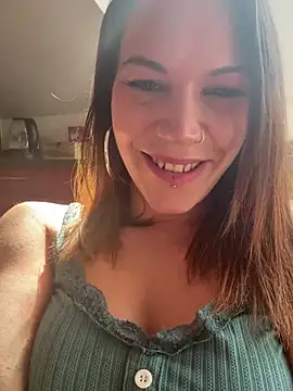 Lady Knaller online show from 8, 3, 2025