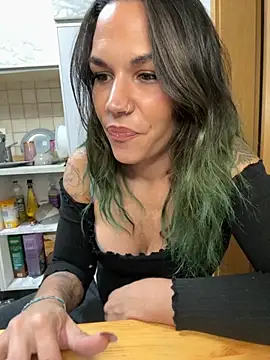 Lady Knaller online show from 23, 10, 2025