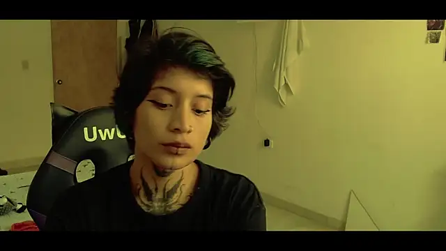 Snapshot of _Apola_77 chatting on 11, 3, 2025 Apola 77 online show from 11, 3, 2025