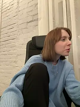 Crayzy Luv online show from 18, 1, 2025