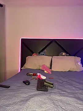 ScarlettAndClark online show from 27, 1, 2025