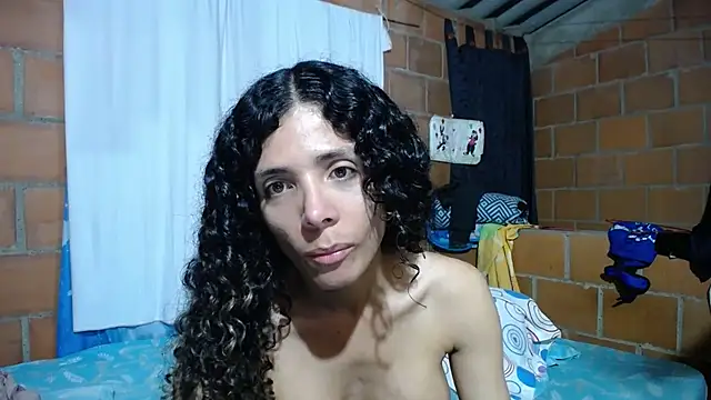 Snapshot of Nadia_Monroe chatting on 21, 9, 2025 Nadia Monroe online show from 21, 9, 2025