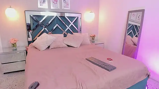 Snapshot of Miakhalifa_7 chatting on 7, 2, 2025 Miakhalifa 7 online show from 7, 2, 2025