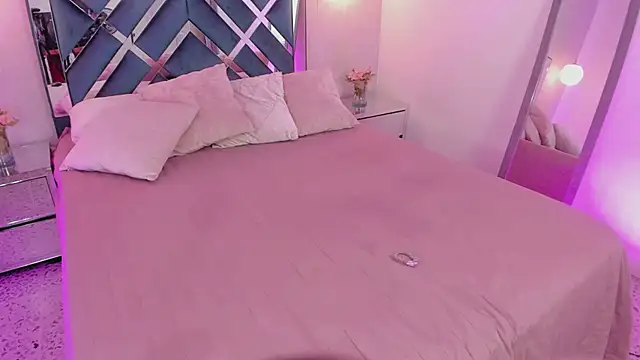 Snapshot of Miakhalifa_7 chatting on 6, 3, 2025 Miakhalifa 7 online show from 6, 3, 2025