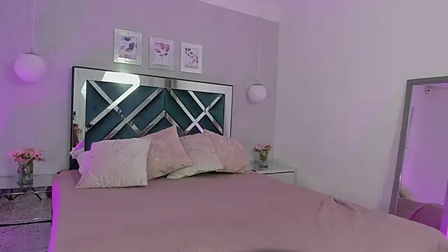 Snapshot of Miakhalifa_7 chatting on 9, 3, 2025 Miakhalifa 7 online show from 9, 3, 2025