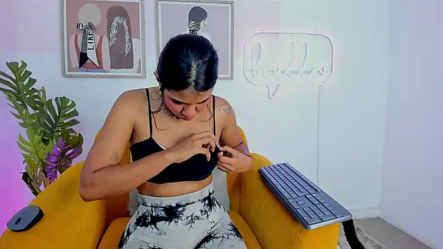 Snapshot of Miakhalifa_7 chatting on 11, 9, 2025 Miakhalifa 7 online show from 11, 9, 2025