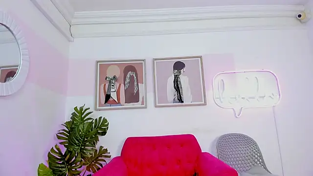 Snapshot of Miakhalifa_7 chatting on 11, 10, 2025 Miakhalifa 7 online show from 11, 10, 2025