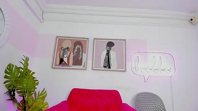 Snapshot of Miakhalifa_7 chatting on 28, 10, 2025 Miakhalifa 7 online show from 28, 10, 2025