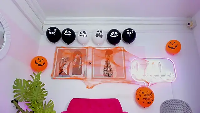 Snapshot of Miakhalifa_7 chatting on 2, 11, 2025 Miakhalifa 7 online show from 2, 11, 2025