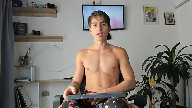 manucute 23  online show from 13, 2, 2026