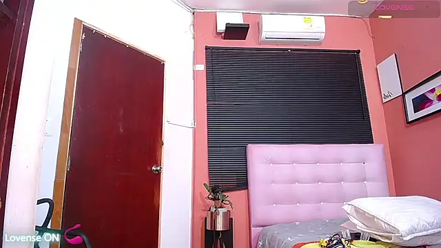 Snapshot of MiissBNasty chatting on 2, 3, 2025 MiissBNasty online show from 2, 3, 2025