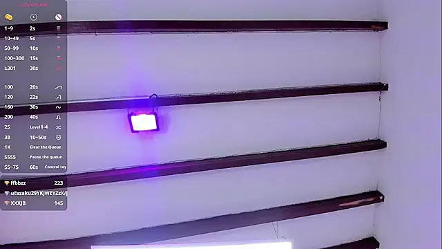 Snapshot of Oriana_Guzman chatting on 2, 1, 2025 Oriana Guzman online show from 2, 1, 2025