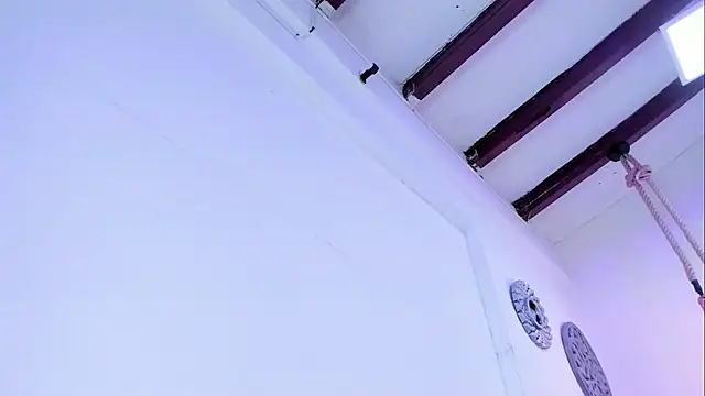 Snapshot of Oriana_Guzman chatting on 7, 1, 2025 Oriana Guzman online show from 7, 1, 2025