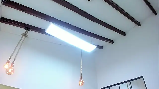 Snapshot of Oriana_Guzman chatting on 11, 1, 2025 Oriana Guzman online show from 11, 1, 2025