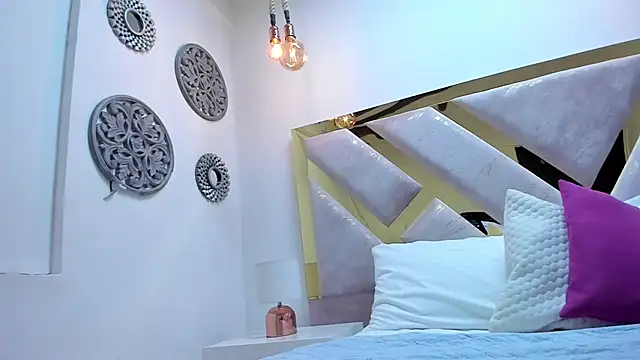 Snapshot of Oriana_Guzman chatting on 31, 1, 2025 Oriana Guzman online show from 31, 1, 2025