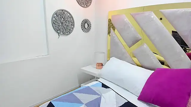 Snapshot of Oriana_Guzman chatting on 23, 2, 2025 Oriana Guzman online show from 23, 2, 2025