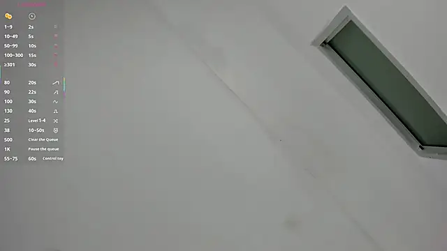 Snapshot of Oriana_Guzman chatting on 8, 9, 2025 Oriana Guzman online show from 8, 9, 2025