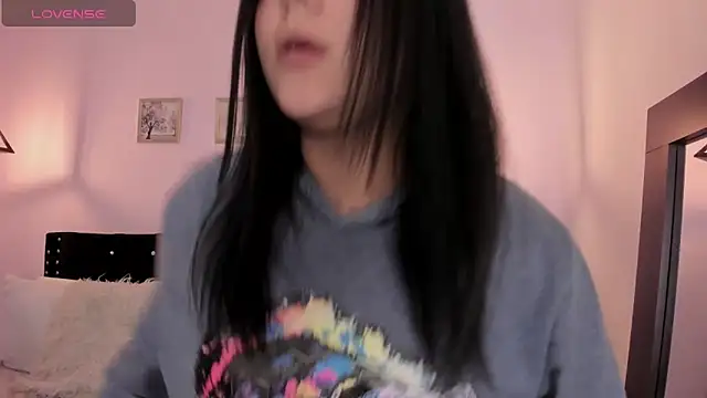 Snapshot of Oriana_Guzman chatting on 10, 10, 2025 Oriana Guzman online show from 10, 10, 2025