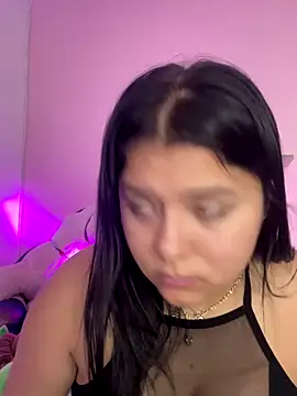 Snapshot of Oriana_Guzman chatting on 20, 11, 2025 Oriana Guzman online show from 20, 11, 2025