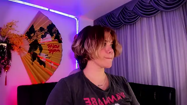 albaismynameX online show from 17, 3, 2025