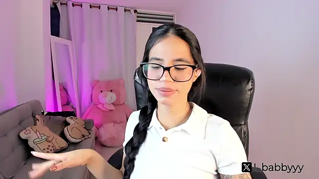 Snapshot of i_babbyyyy chatting on 5, 3, 2025 i babbyyyy online show from 5, 3, 2025