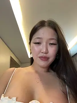 Aiko Yumi online show from 31, 12, 2024