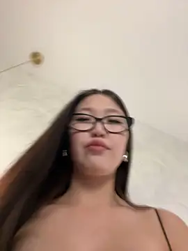 Aiko Yumi online show from 25, 2, 2025