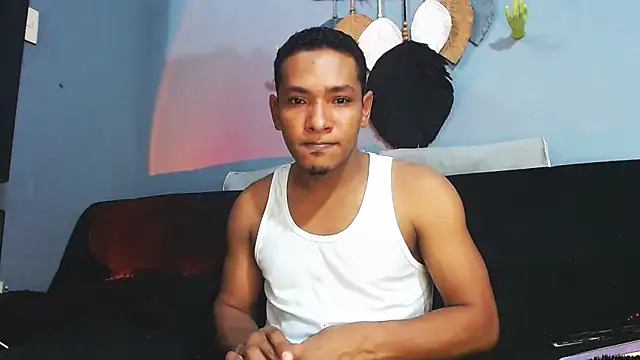 Snapshot of Grandeygruesa1 chatting on 14, 5, 2026 Grandeygruesa1 online show from 14, 5, 2026