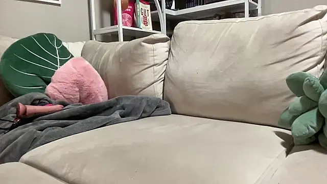 NatalieKneals online show from 31, 12, 2024