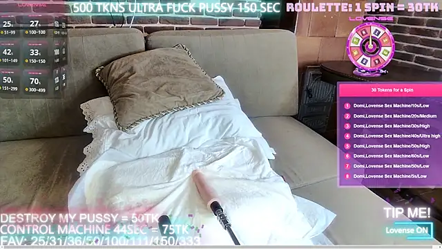 Snapshot of HotBaby666 chatting on 12, 10, 2025 HotBaby666 online show from 12, 10, 2025