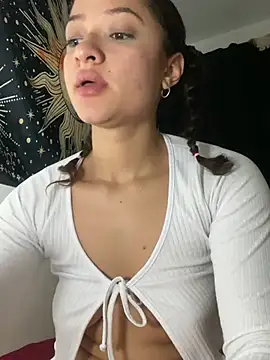 Snapshot of Alicia_ALICIA chatting on 30, 12, 2024 Alicia ALICIA online show from 30, 12, 2024