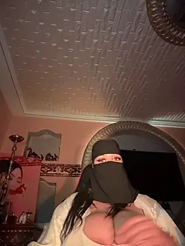 Snapshot of ORLA86 chatting on 28, 9, 2025 ORLA86 online show from 28, 9, 2025