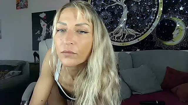 SexxyLiviaa online show from 16, 1, 2025