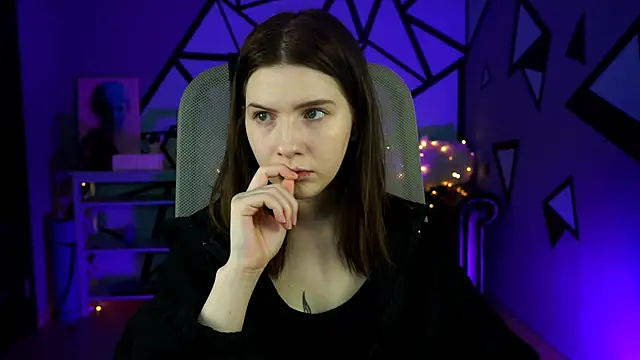 Snapshot of AliceRisinka chatting on 31, 1, 2025 AliceRisinka online show from 31, 1, 2025