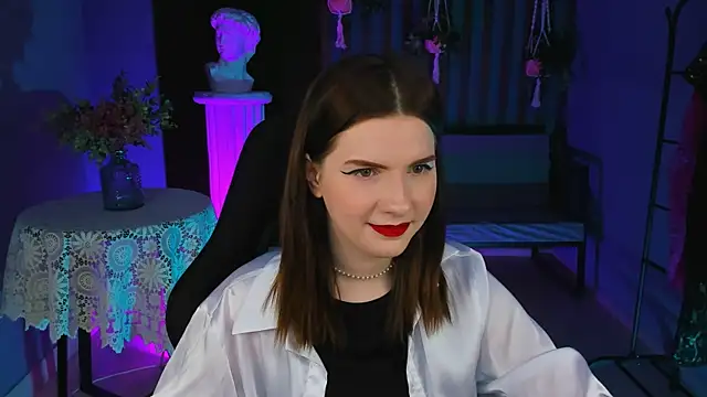 Snapshot of AliceRisinka chatting on 9, 2, 2025 AliceRisinka online show from 9, 2, 2025