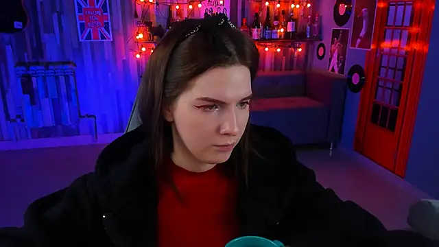Snapshot of AliceRisinka chatting on 15, 2, 2025 AliceRisinka online show from 15, 2, 2025