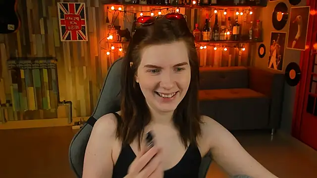 Snapshot of AliceRisinka chatting on 21, 2, 2025 AliceRisinka online show from 21, 2, 2025