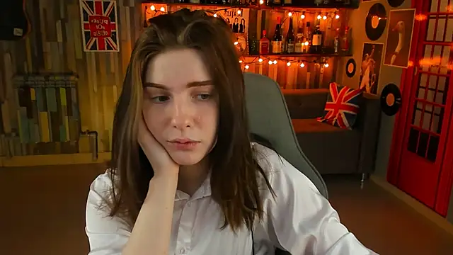 Snapshot of AliceRisinka chatting on 26, 2, 2025 AliceRisinka online show from 26, 2, 2025