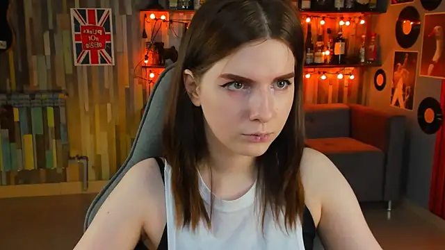 Snapshot of AliceRisinka chatting on 22, 3, 2025 AliceRisinka online show from 22, 3, 2025