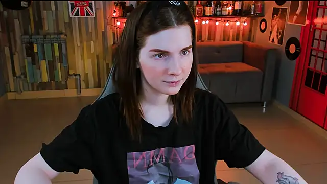 Snapshot of AliceRisinka chatting on 23, 3, 2025 AliceRisinka online show from 23, 3, 2025