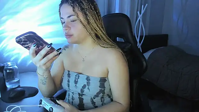 MelSaunders online show from 13, 12, 2024