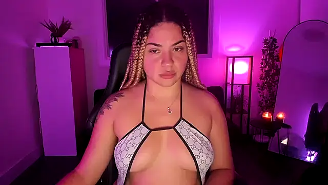 MelSaunders online show from 6, 11, 2025