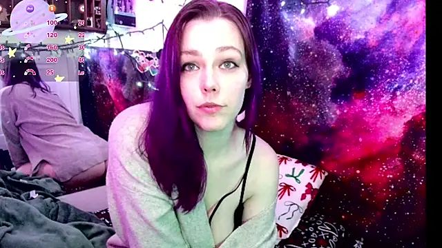 EverlyEster online show from 7, 3, 2025