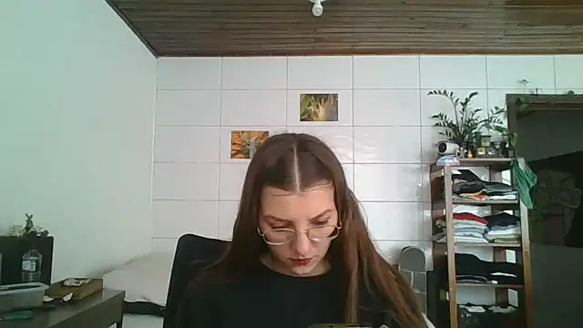 SweetyBabyDemon online show from 10, 10, 2025